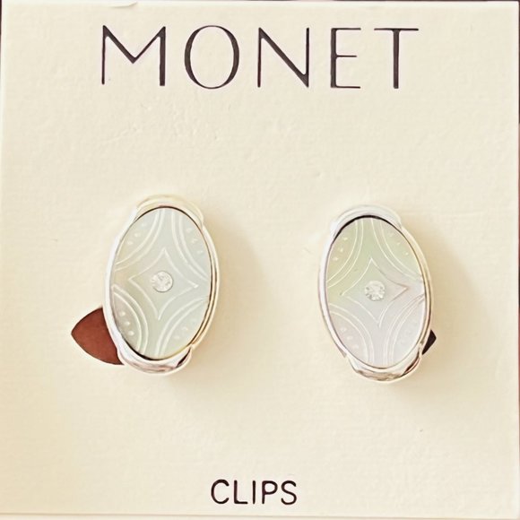 Vintage MONET Natural Rainbow Mother of Pearl Shell Clip Earrings w/Rhinestone - Picture 10 of 12